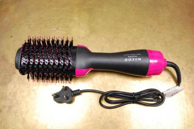 Photo of Hot Air Hair Dryer brush and styler sold via Amazon (ASIN: B09XF4CMKJ)
