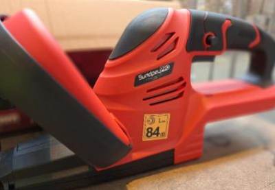 Photo of Sundpey Pro Hedge Trimmer sold via Amazon
