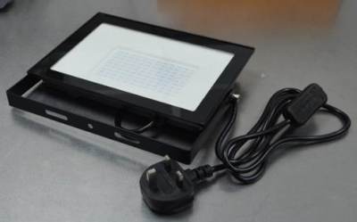 Photo of LED Flood Light sold via Amazon
