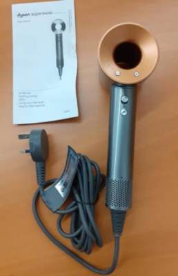 Photo of Counterfeit Dyson Supersonic Hairdryer