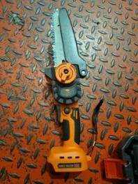 Photo of 6″ Forest Master Cordless Electric Chainsaw, FM-CS6