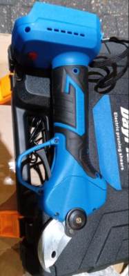 Photo of Day Plus Electric Pruning Shears sold via eBay