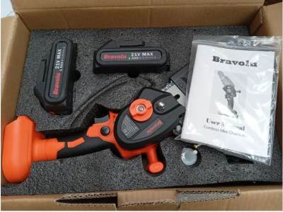 Photo of Bravoli Mini Chainsaw sold via Amazon