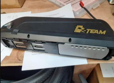 Photo of HL R-Team E-Bike Batteries and Chargers