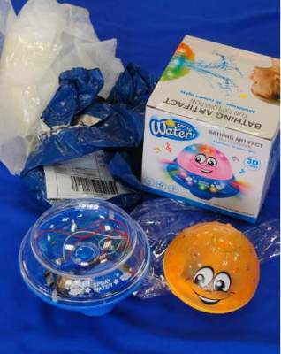 Photo of Light Up Bath Toy sold via Wish